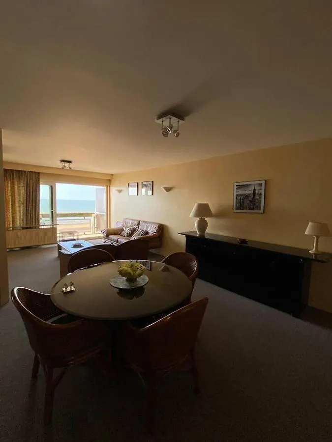 Amazing 2-Bedroom Apartment With Amazing Sea-View Ostend Bélgica